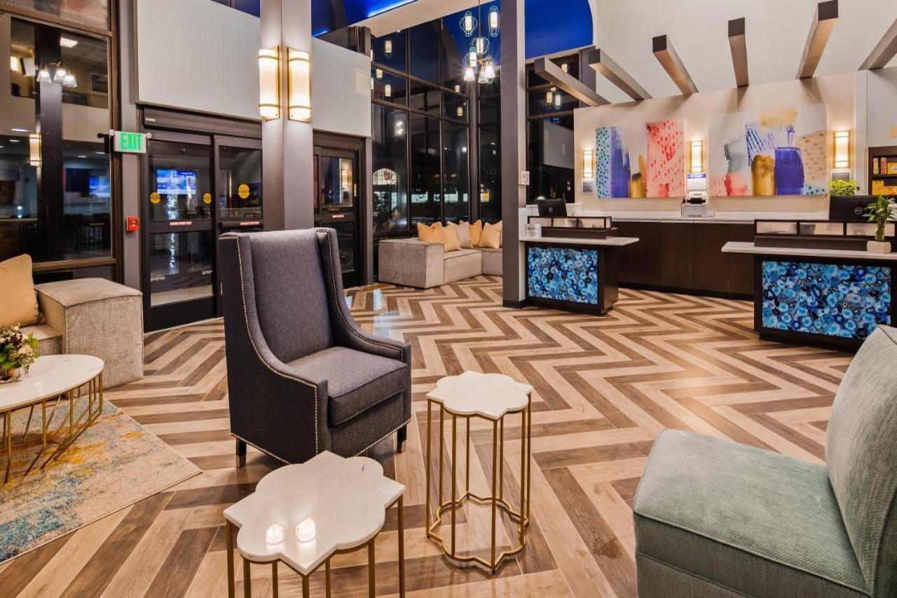 Best Western Plus Landmark Inn Laconia Εξωτερικό φωτογραφία