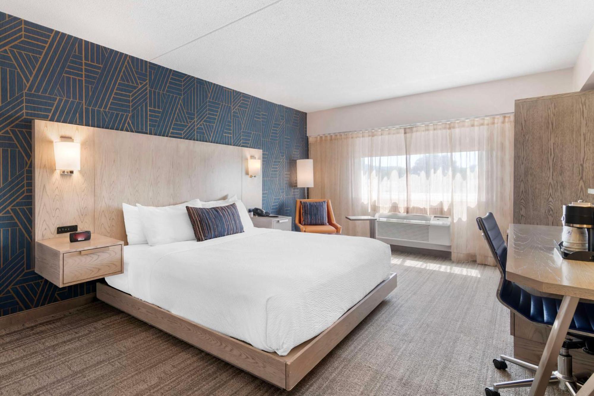 Best Western Plus Landmark Inn Laconia Εξωτερικό φωτογραφία