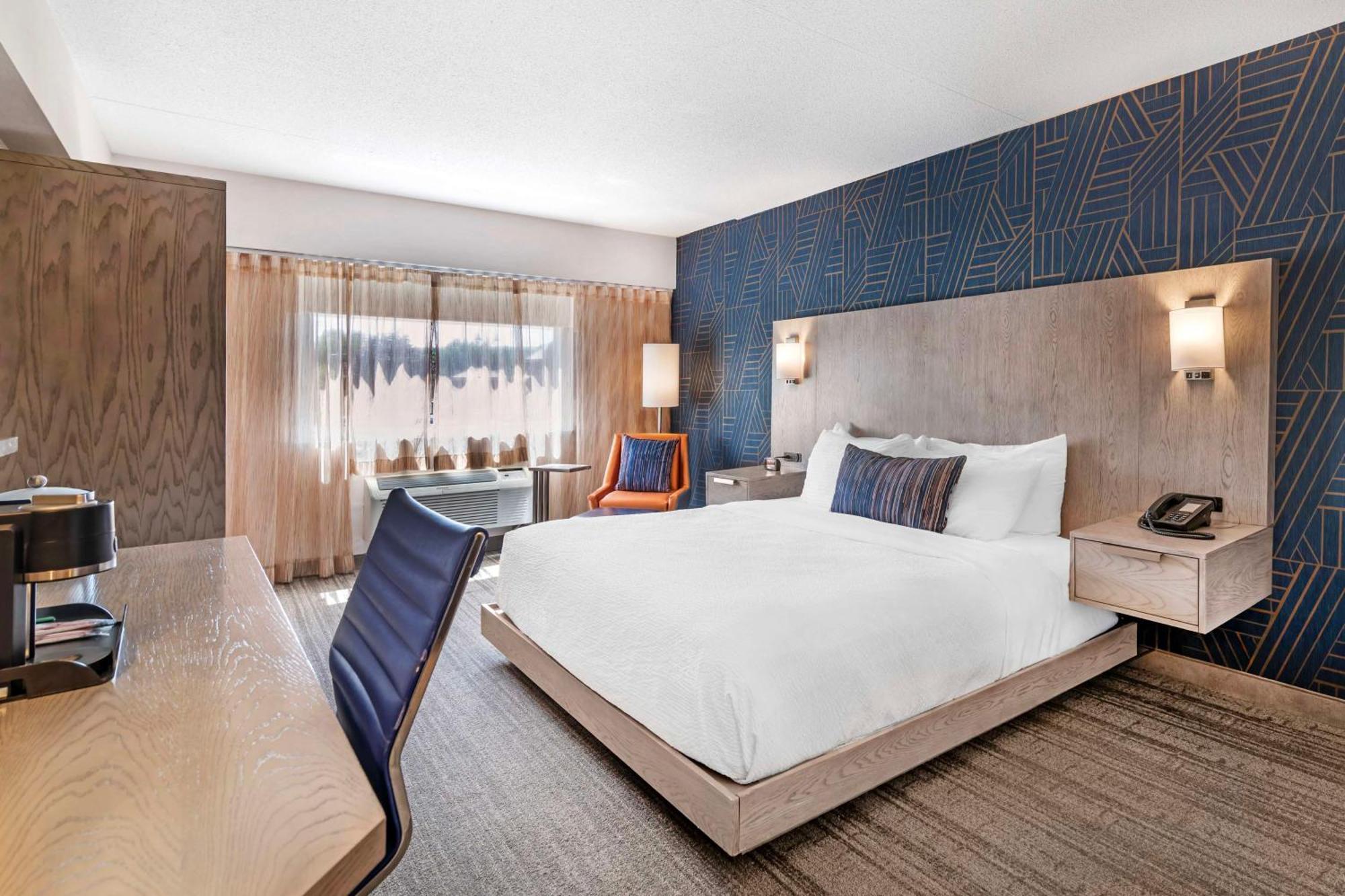 Best Western Plus Landmark Inn Laconia Εξωτερικό φωτογραφία