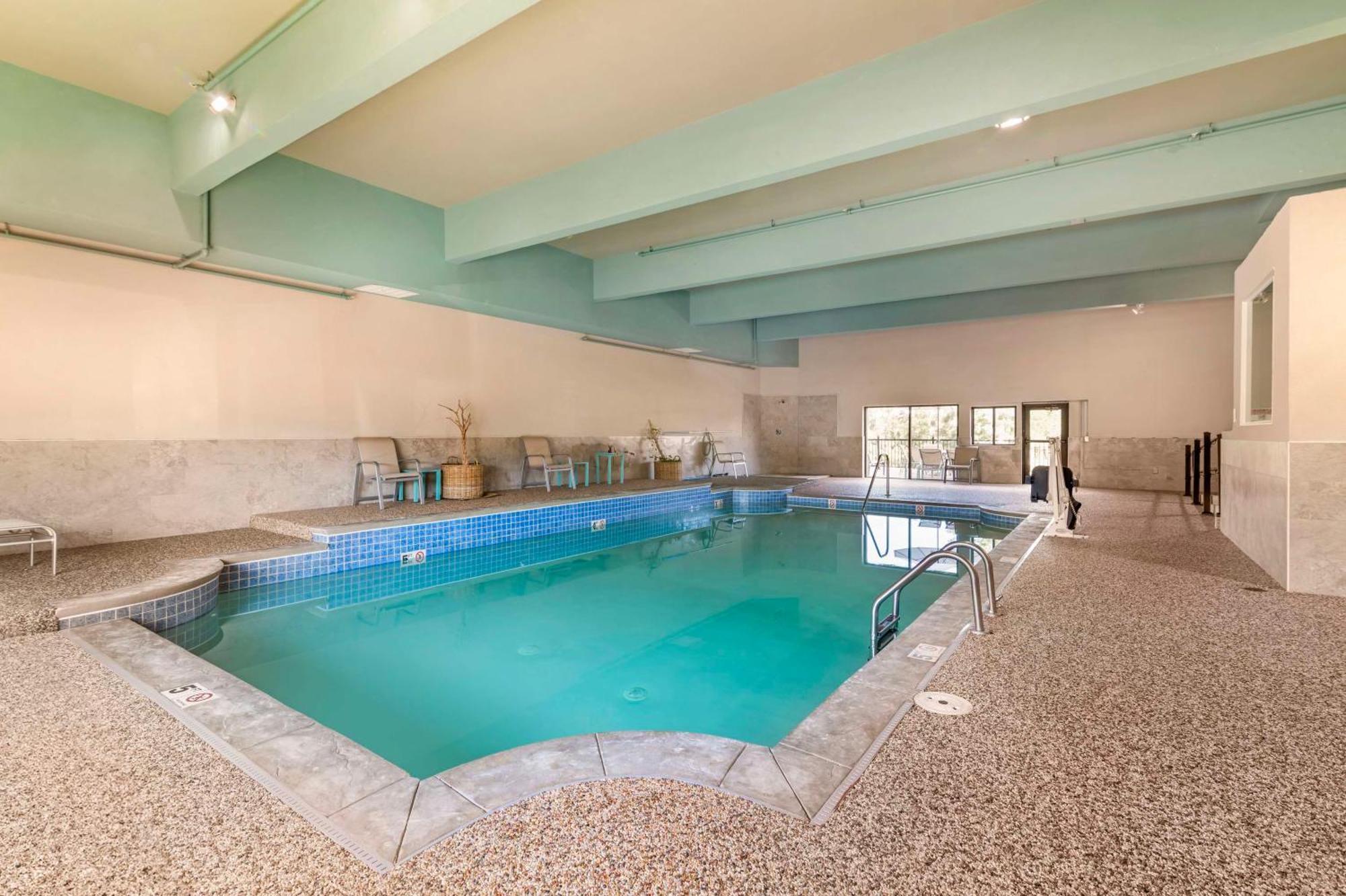 Best Western Plus Landmark Inn Laconia Εξωτερικό φωτογραφία