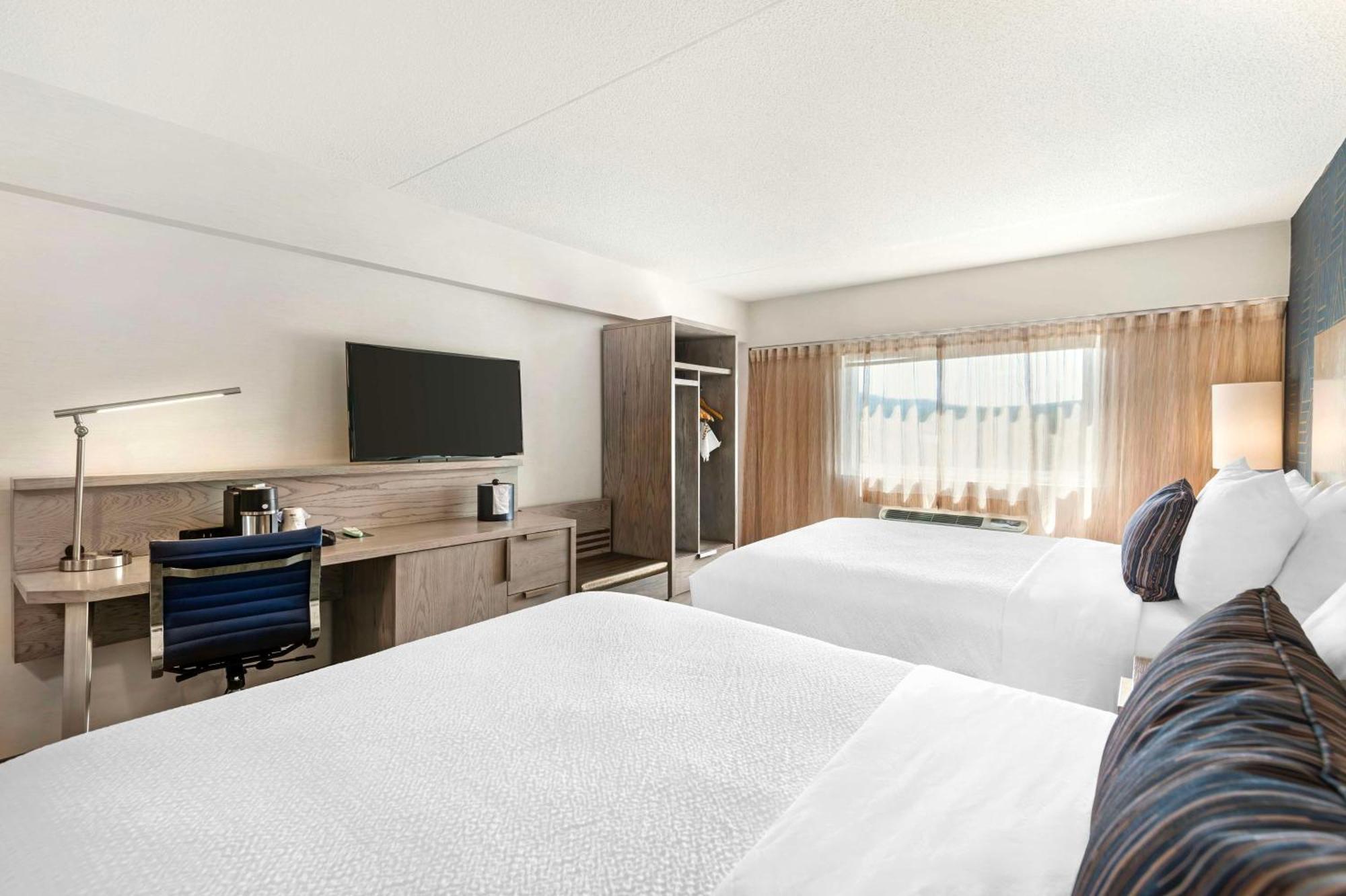 Best Western Plus Landmark Inn Laconia Εξωτερικό φωτογραφία